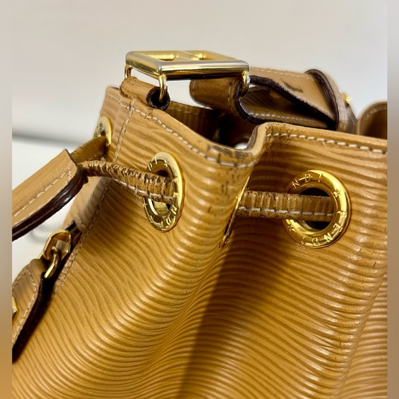 Fendi Epi‎ Bag - Picture 12 of 14